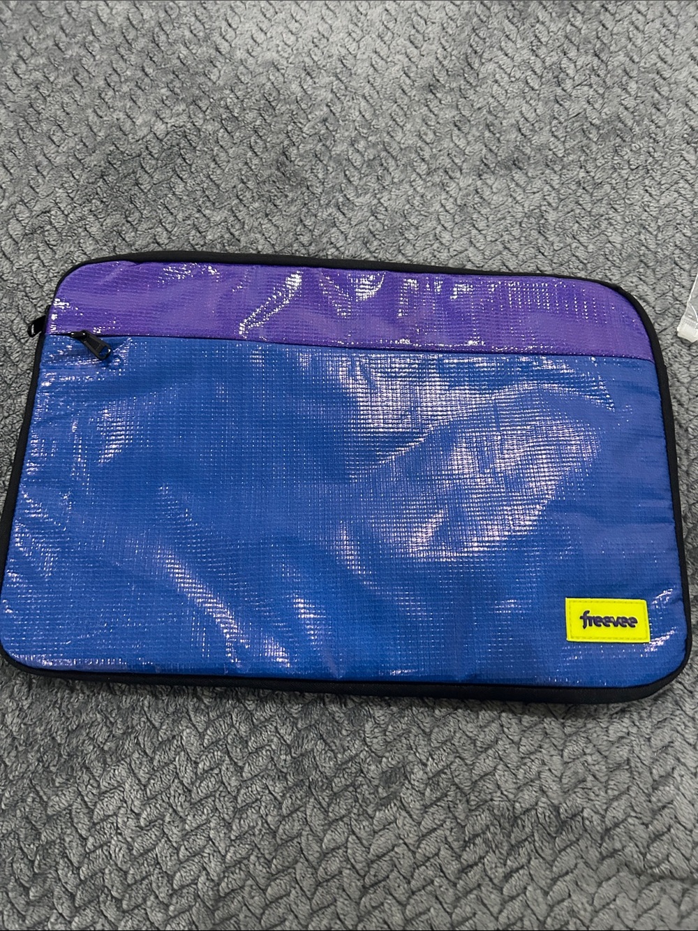 Freesve Blue and Purple Padded Laptop Sleeve
